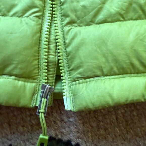 Green Patagonia Down Sweater Vest Size M, 9/10 condition - Picture 9 of 15
